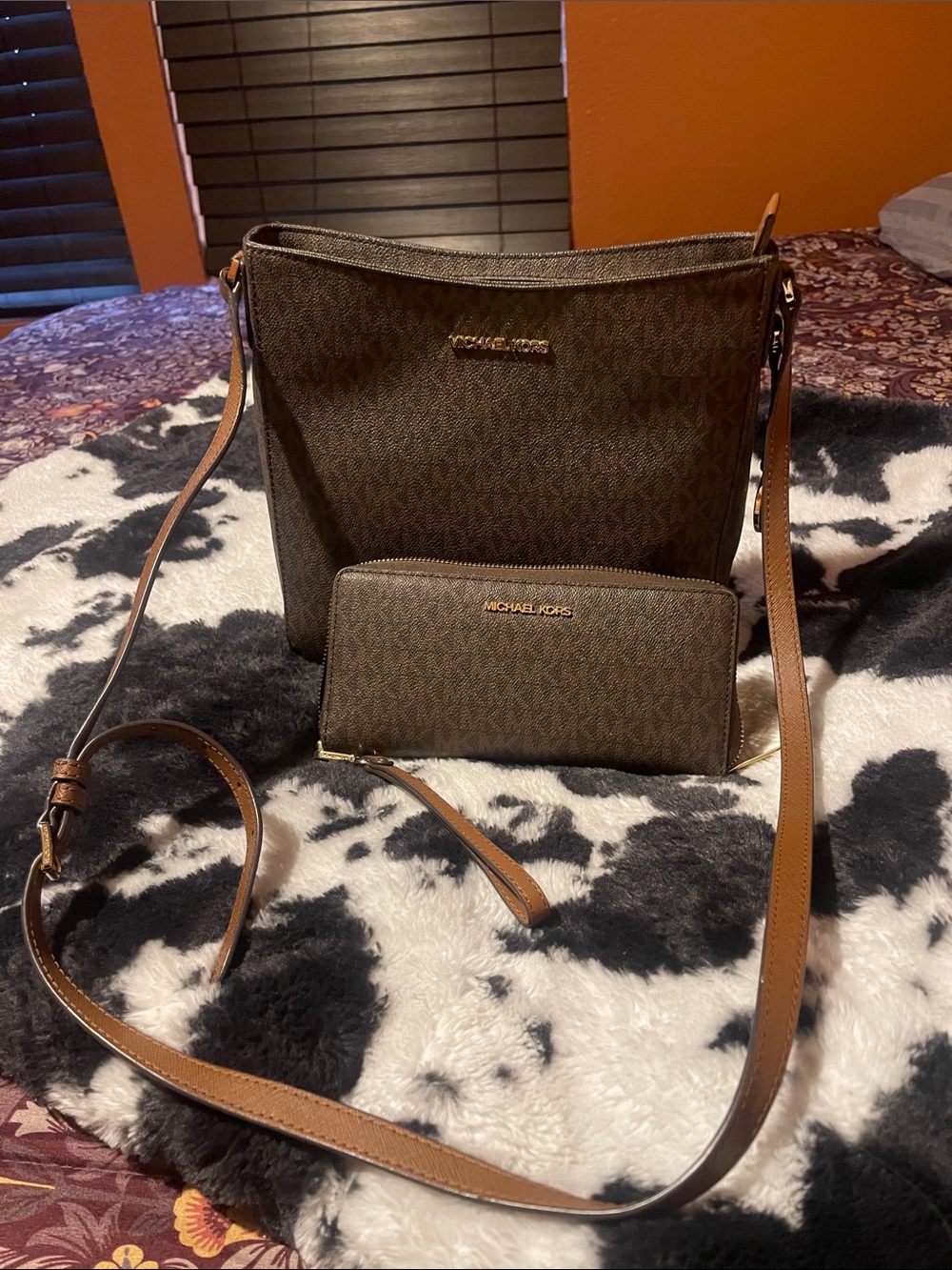 Michael Kors Brown Signature Crossbody with Matching Wallet Set